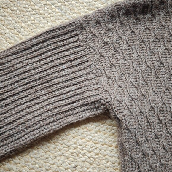 Handmade One of a Kind Crochet Rockmore Cardigan Size Small - Picture 6 of 8